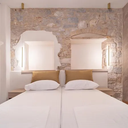 Tifani Luxury 3 Apartament *