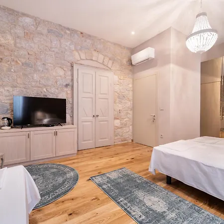Tifani Luxury 3 Апартаменты *