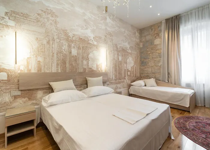 Tifani Luxury 3 * Split