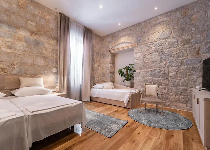 Tifani Luxury 3 Apartment
