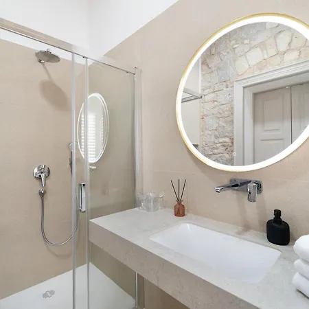 Tifani Luxury 3 Appartement