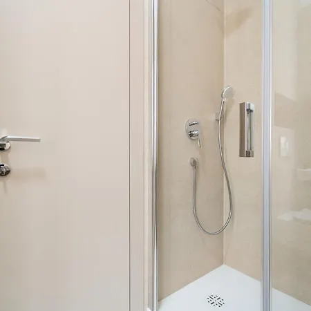 Tifani Luxury 3 Σπλιτ