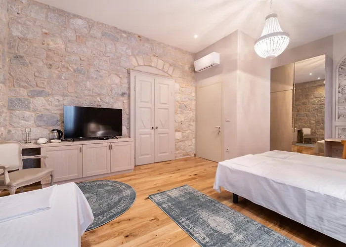 Tifani Luxury 3 Apartament *